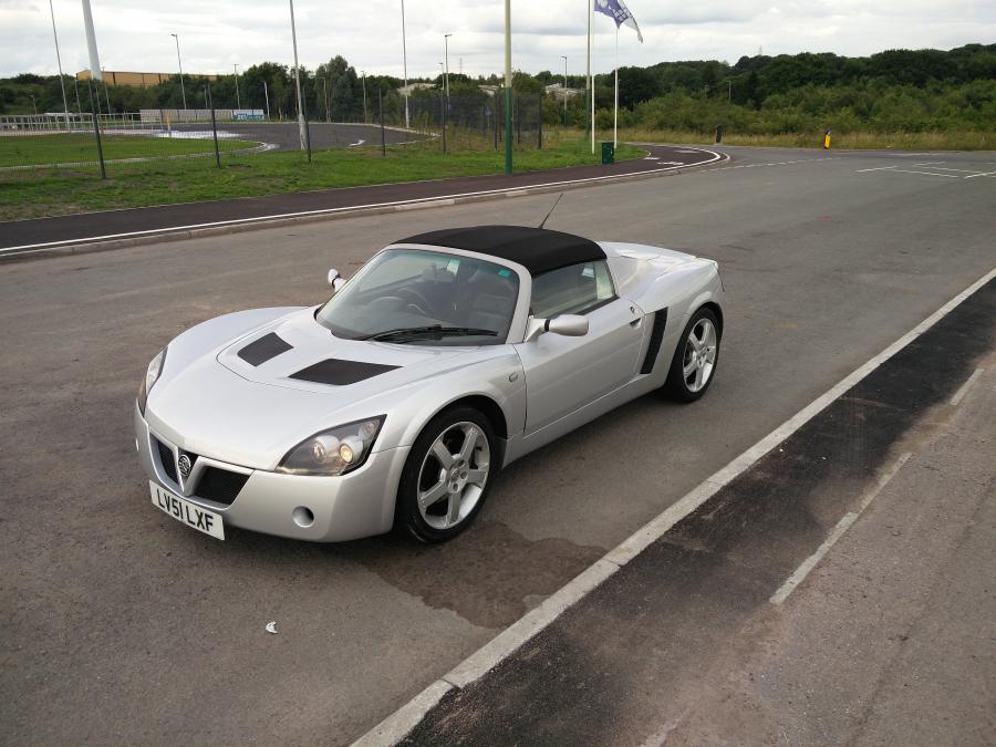  Vauxhall VXR220 2004 года  (фото 30 из 34)